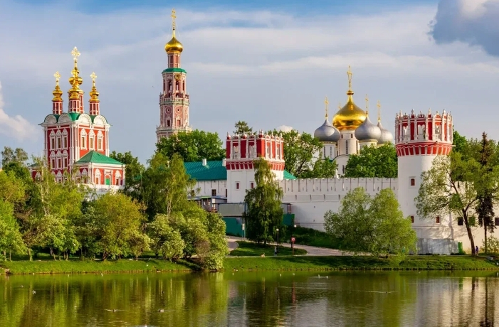 Новодевичий монастырь и на теплоходике по Москве-реке