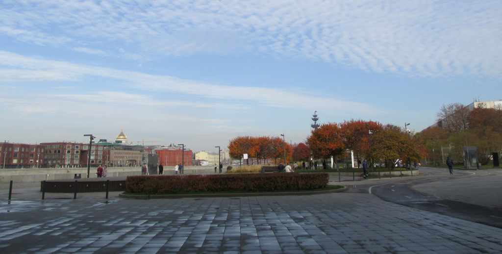 Москва. 17.10.2026. Крымская набережная. Москва. 17.10.2026. Крымская набережная.