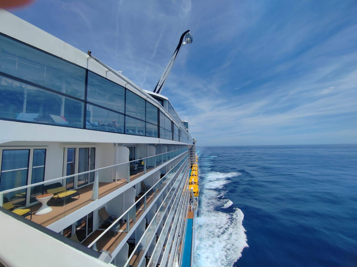 Фоторепортаж с корабля Spectrum of the Seas